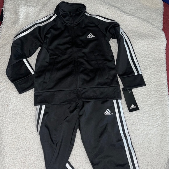 Adidas tracksuit - Picture 1 of 1